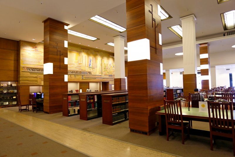 Leigh H. Taylor Law Library Southwestern Law School